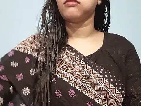 Adhiti_1's Webcam Show