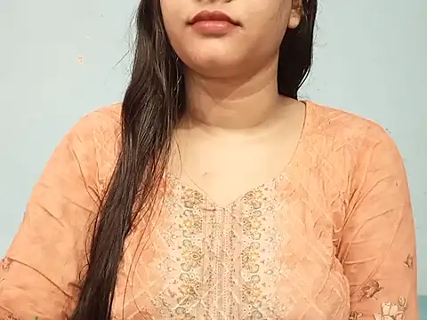 XXX chat uživo modela Adhiti_1