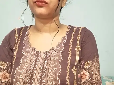 Adhiti_1 Show in webcam