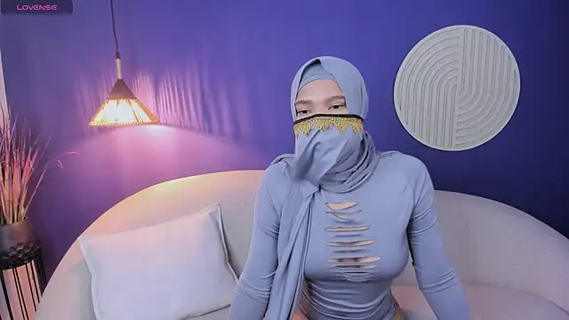 Show modela Slaazy_VI na web-kameri