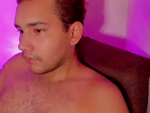 Show modela zackchandler na web-kameri