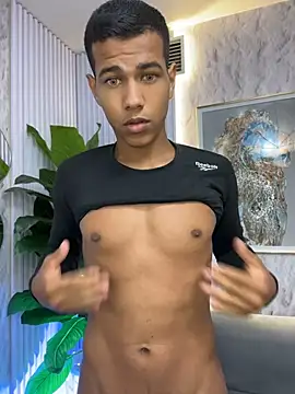 Noah_sexhotty 网络视讯表演