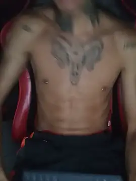 Show de Gustav_boy na webcam