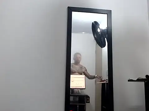 Xanderrt webcam show