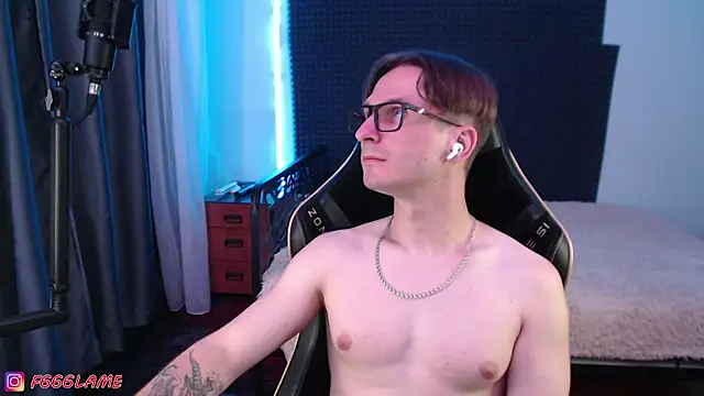 F666LAMEE: вебкам-шоу