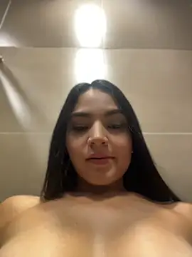 Show de AriaLioren na webcam