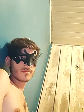 Lux_Seduction: διαδικτυακό σόου στην κάμερα