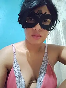 Lux_Seduction Adlı Modelin Canlı XXX Sohbeti
