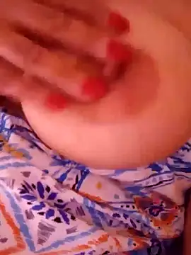 הופעת וובקאם של maya_doctora