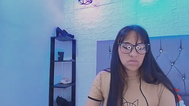 عرض كام lily_boo
