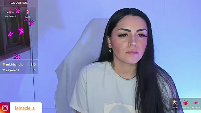 Chat +18 de _onlylaiii_ ao vivo