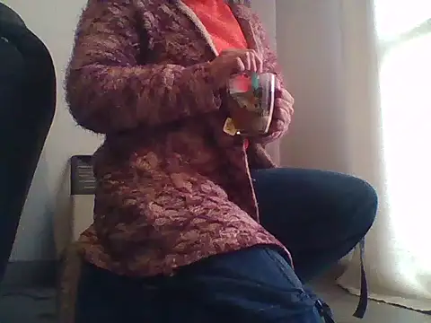 Chat +18 de love_juicy ao vivo