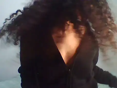 Chat +18 de love_juicy ao vivo