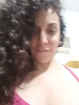 دردشة love_juicy الجنسية المباشرة