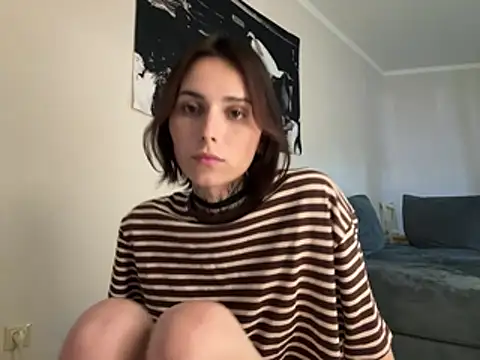 VivianGlow webcam show