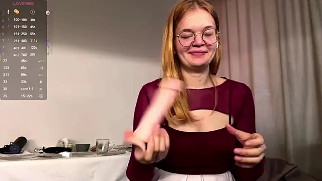 Вебкам-шоу ellyclacher