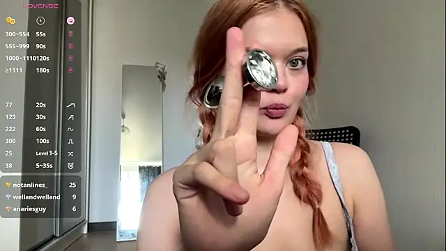 ellyclachern Live XXX chat