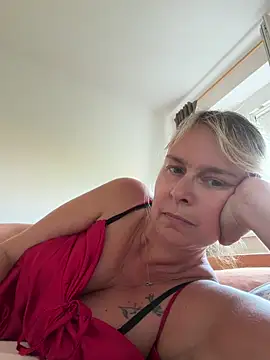 -Fifinka- Chat XXX live