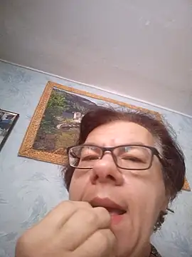 Olena72531's Live XXX Chat