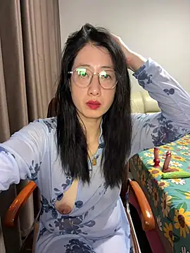 weiwei103 Pertunjukan Webcam