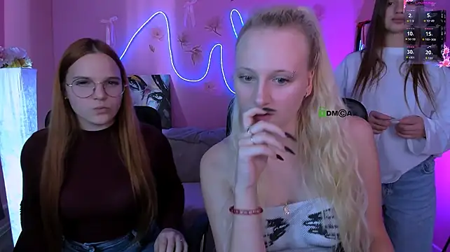 عرض كام bloom_night