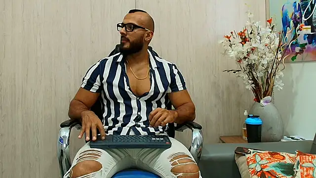 Show de webcam de karymmusclet777