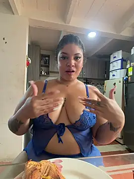 vallitadelvalle Show in webcam