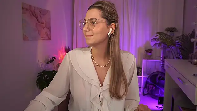 LucreciaStorm Live XXX-chat