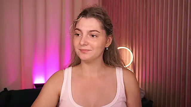 LucreciaStorm's Webcam Show