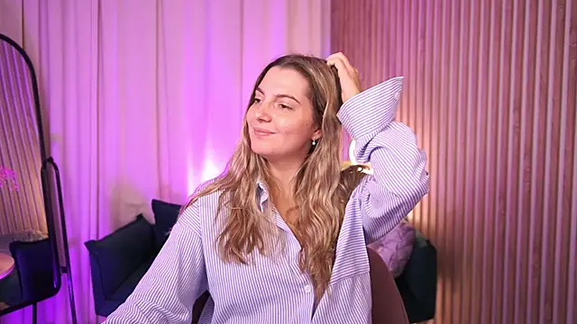 Chat +18 de LucreciaStorm ao vivo