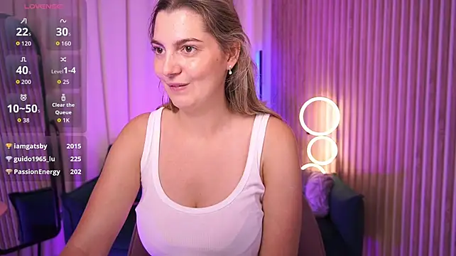 Онлайн чат XXX LucreciaStorm