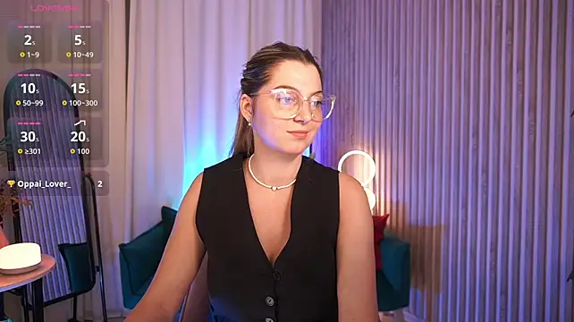 LucreciaStorm Chat XXX in diretta