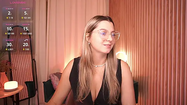 Chat +18 de LucreciaStorm ao vivo