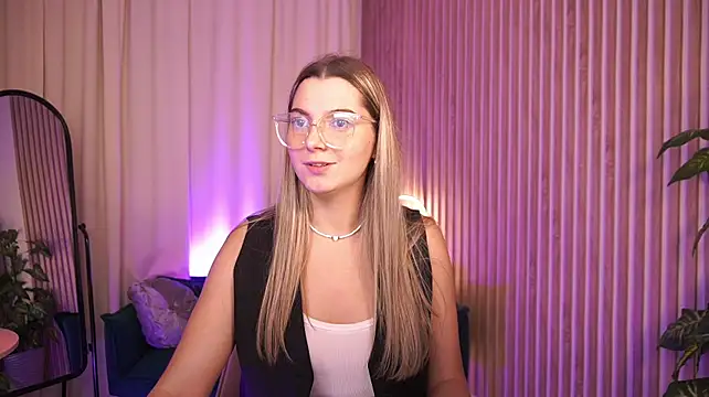 LucreciaStorm Live XXX Chat