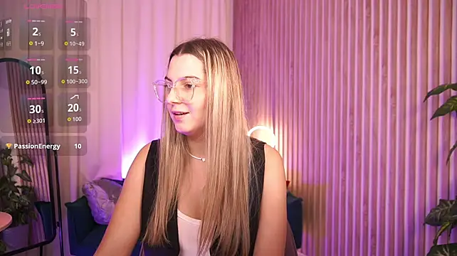 LucreciaStorm – Live XXX-chat