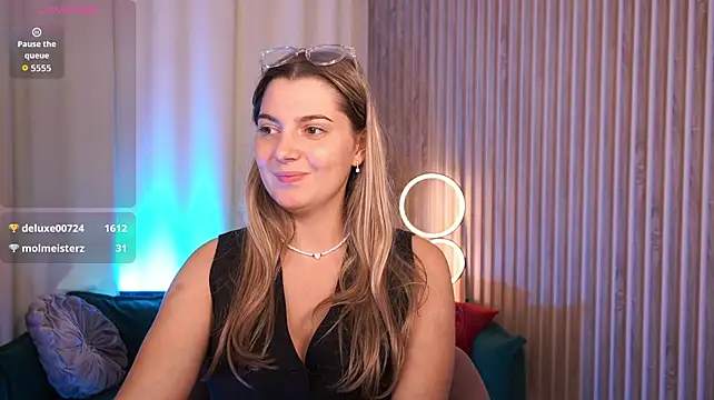 LucreciaStorm Live XXX Chat