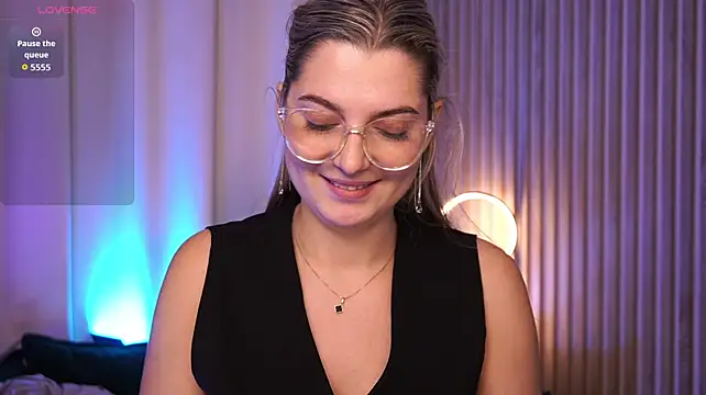 LucreciaStorm Live XXX-Chat