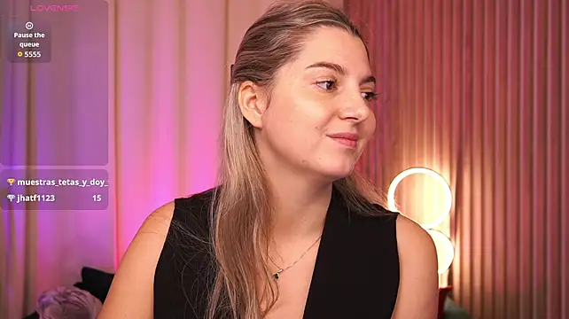 XXX chat uživo modela LucreciaStorm