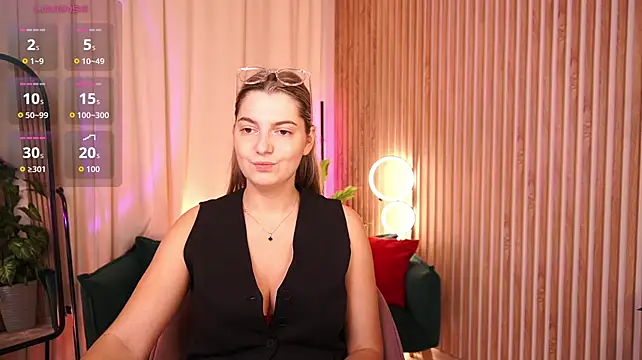 Chatroom XXX en direct de LucreciaStorm
