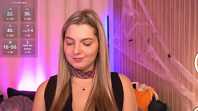 LucreciaStorm's Live XXX Chat