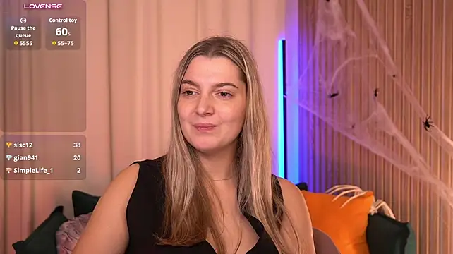 دردشة LucreciaStorm الجنسية المباشرة
