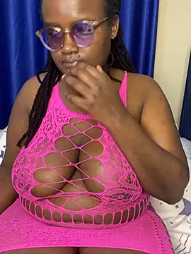 Bustyy_Bitch's Live XXX Chat