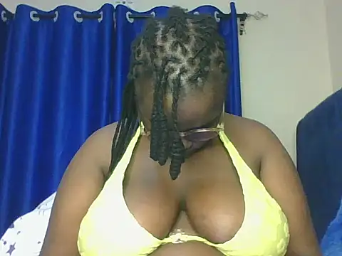 Bustyy_Bitch's Webcam Show