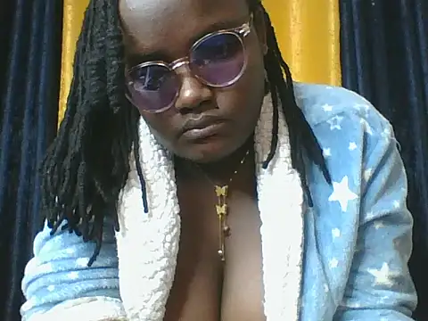 Bustyy_Bitch's Live XXX Chat