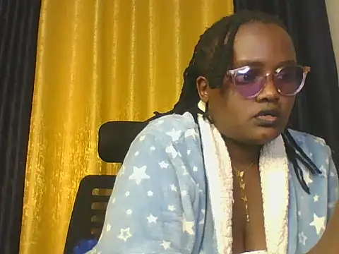 Bustyy_Bitch's Live XXX Chat