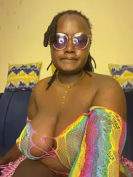 Bustyy_Bitch Chat XXX in diretta