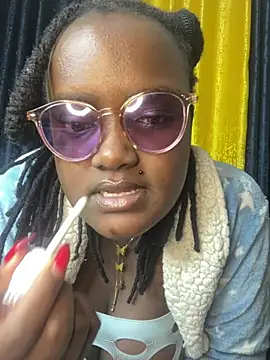 XXX chat uživo modela Bustyy_Bitch