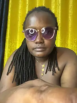 Bustyy_Bitch Chat XXX in diretta