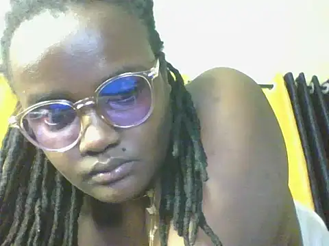 Bustyy_Bitch Webcam-Show