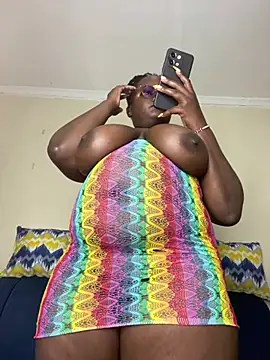 Chat +18 de Bustyy_Bitch ao vivo
